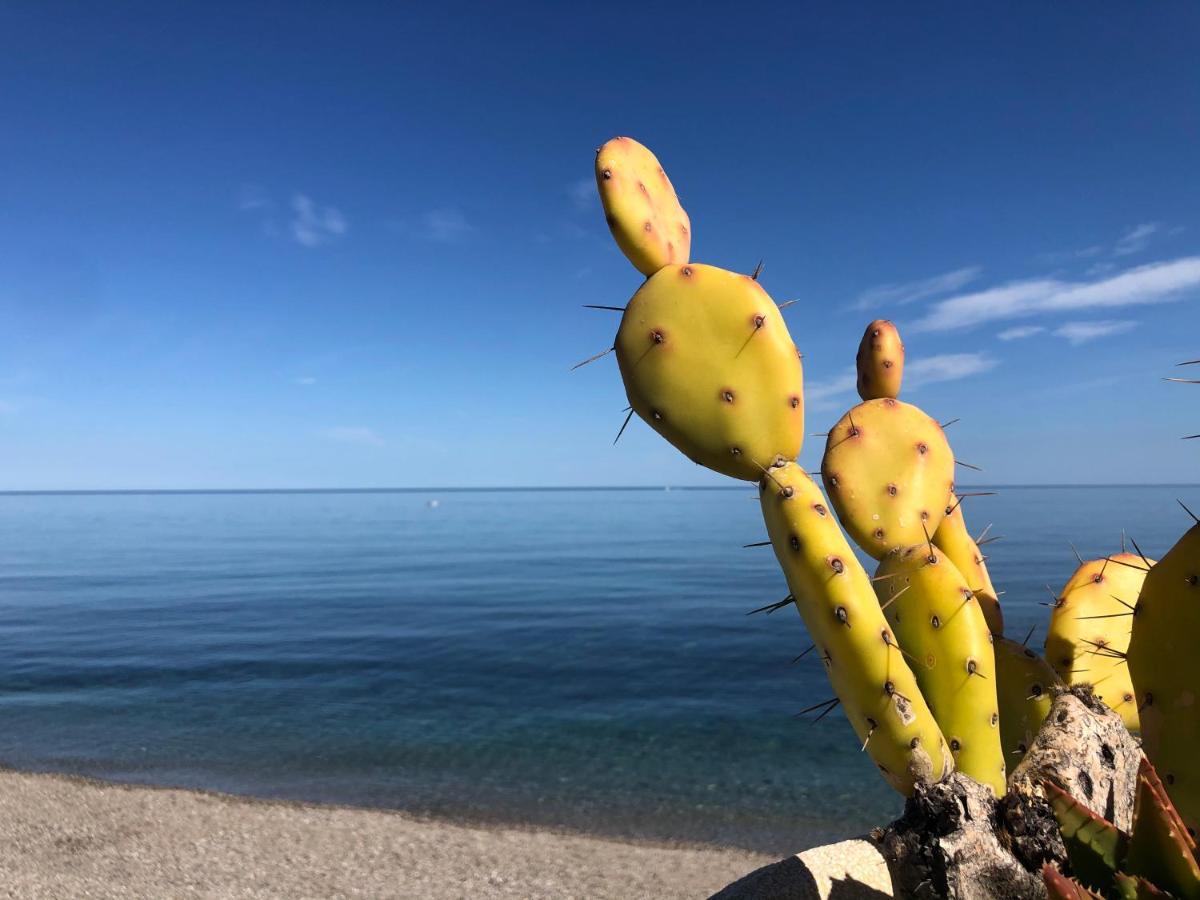 Appartamento Casasolemare Fondachello Fondachello  Exterior foto
